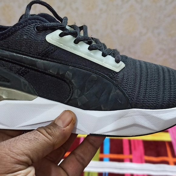 Puma - Picture 3 of 3